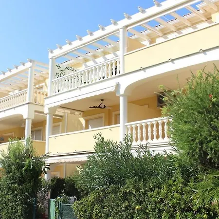 Apartment Estrella Blanca I, 2 Dormitorios, By Bookindenia *