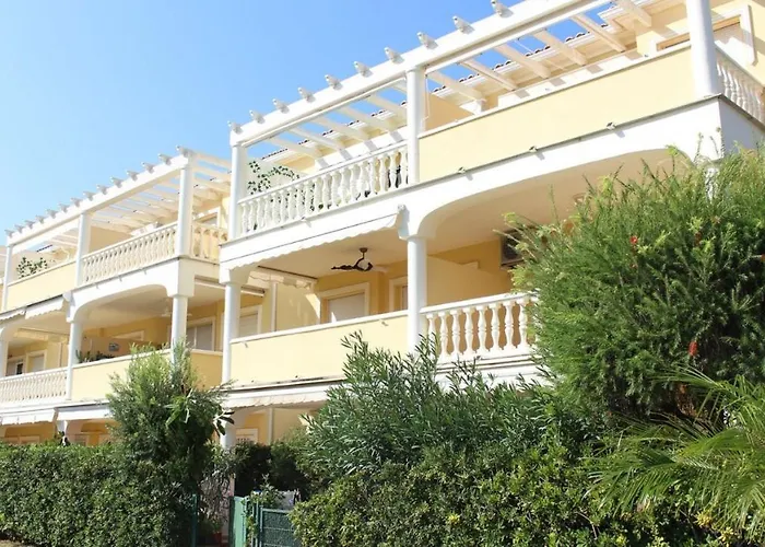 Appartement Estrella Blanca I, 2 Dormitorios, By Bookindenia *